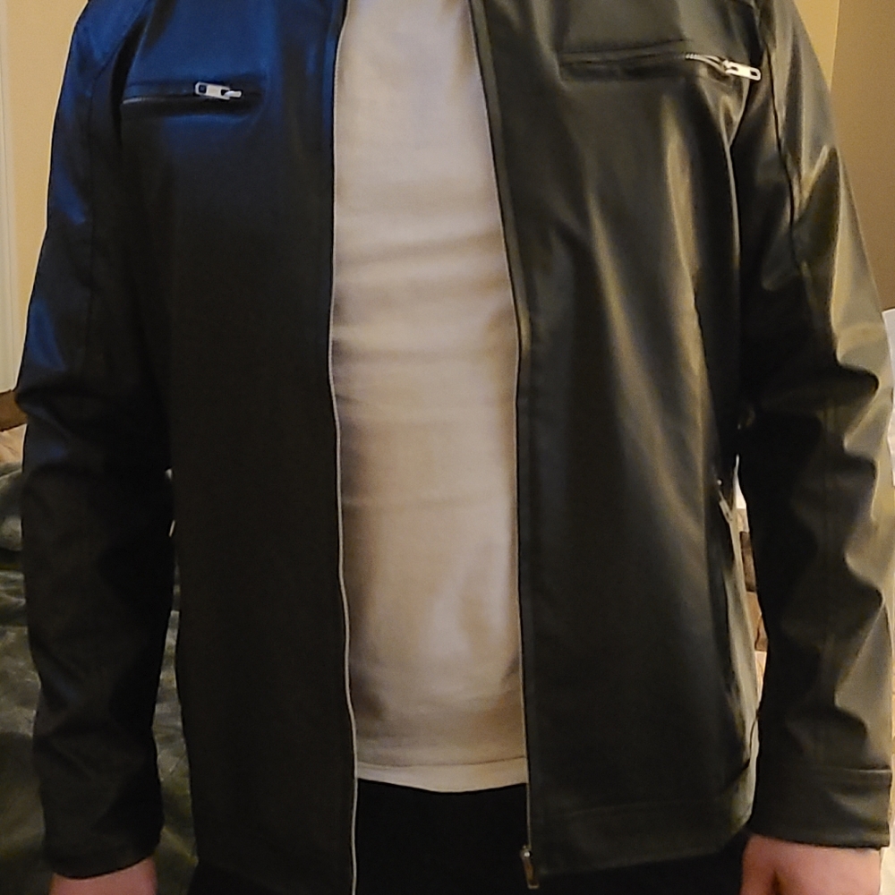 Mens Large Brand New Faux Leather Jacket Wind Resistant